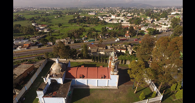 Karina Pérez arranca adoquinamiento en San Francisco Acatepec