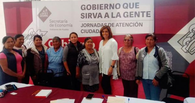 Economía estatal apoyará a mujeres de Calpan para exportar mole a EU