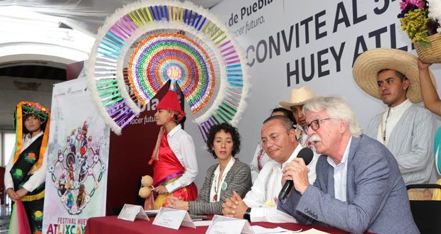 Mixtecos en EU, entre 602 danzantes para Huey Atlixcáyotl 2019