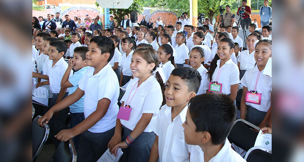 SEP da 10 mil 669 becas a alumnos de escuelas públicas en 2019-2020