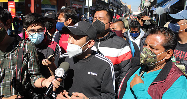 Tras desalojo en CH de Puebla, ambulantes piden diálogo 