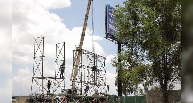 Comuna de Puebla retira más de 50 espectaculares irregulares; no aplica multas