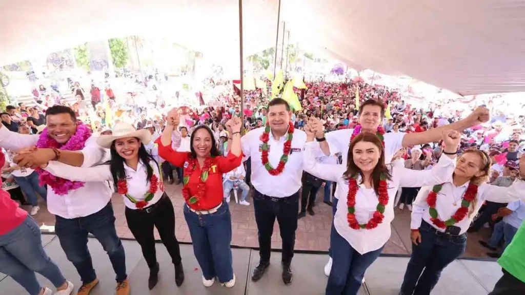 En Tetela, Armenta irá por proyecto hídricos para favorecer a productores