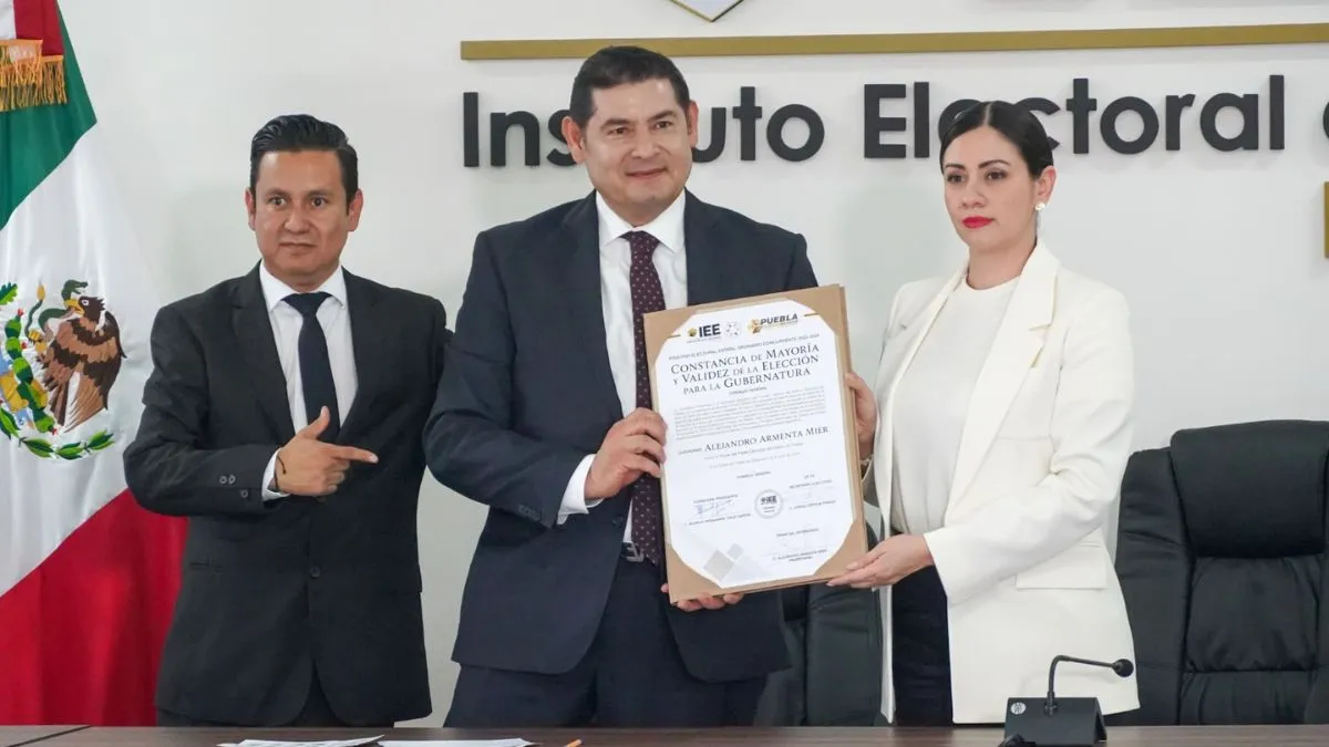 Armenta recibe constancia como gobernador electo de Puebla con 59% de votos