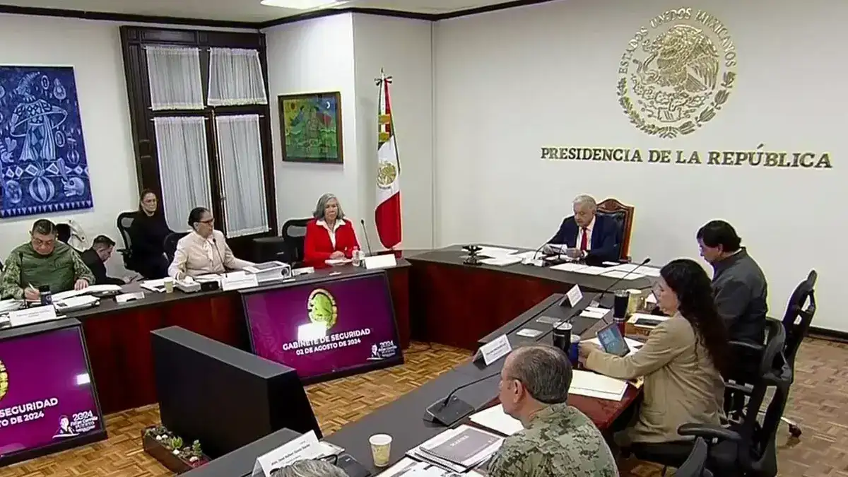 ¡Por primera vez! AMLO hace pública reunión del gabinete de seguridad