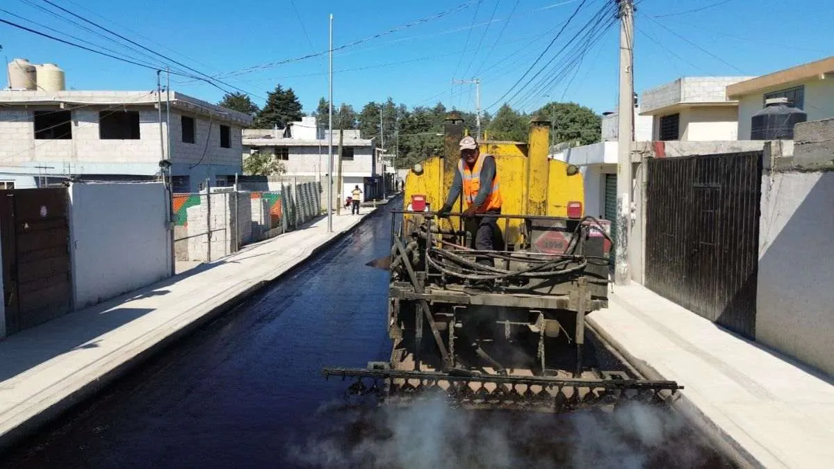 Pepe Chedraui presenta avances del 75% de la pavimentación en calle Duraznos