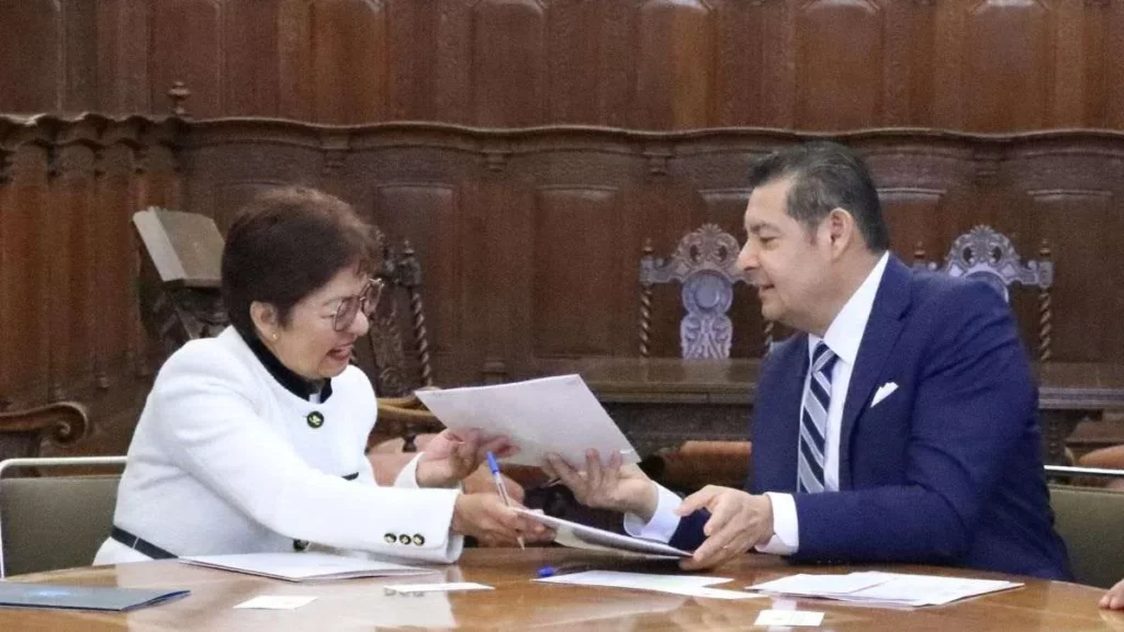 Comunidad BUAP participará en Plan de Desarrollo; Armenta y Cedillo firman convenio